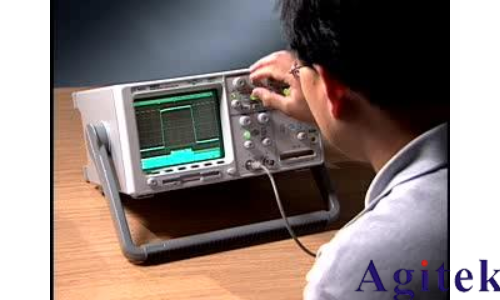 如何校准模拟示波器？